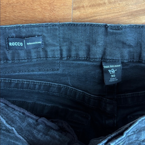 True Religion men’s jeans - Picture 3 of 9